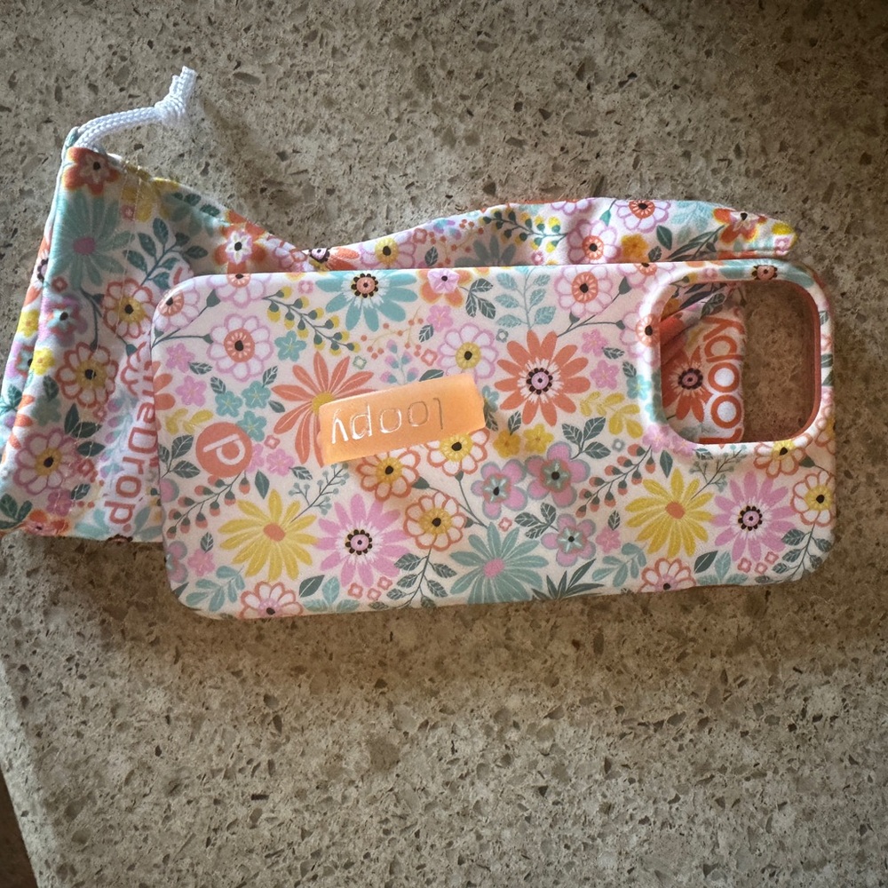 iPhone 15 pro max loopy case